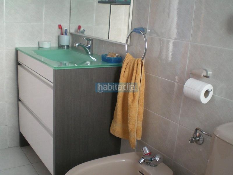 Foto 17fdf28f-9d28-415e-a592-0b7b38b5ff45. Casa a schiera con riscaldamento parcheggio piscina in Logroño