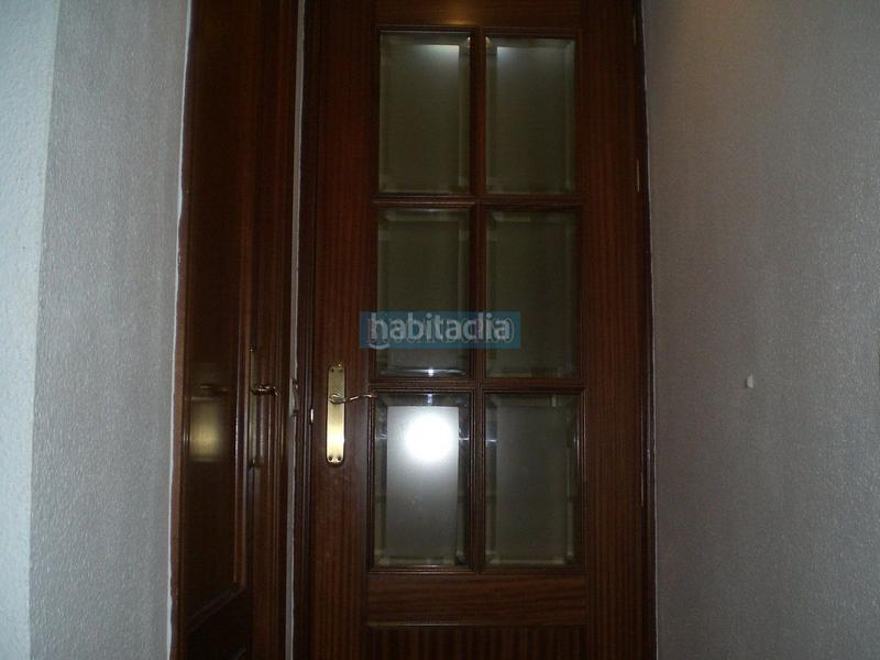 Foto 41de4742-d0f2-48fd-af46-a8281be3a9db. Casa a schiera con riscaldamento parcheggio piscina in Logroño