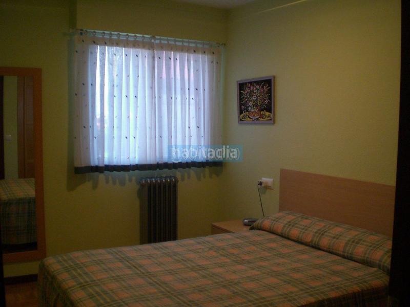 Foto b4cf2abf-369d-4b4d-bcf4-cdbe5a776b0e. Casa a schiera con riscaldamento parcheggio piscina in Logroño