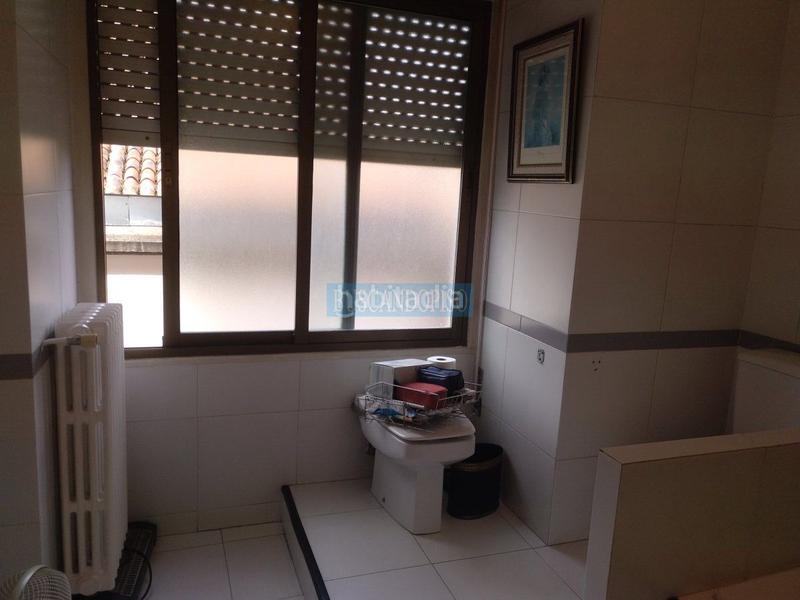 Foto 9f4eb218-e01b-4018-95a4-a8a80001f5e7. Appartamento con riscaldamento in Casco Antiguo Logroño