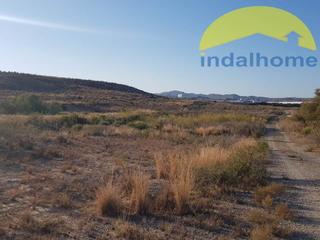 Terreny residencial a Golf Valle Este. Parcela en vera