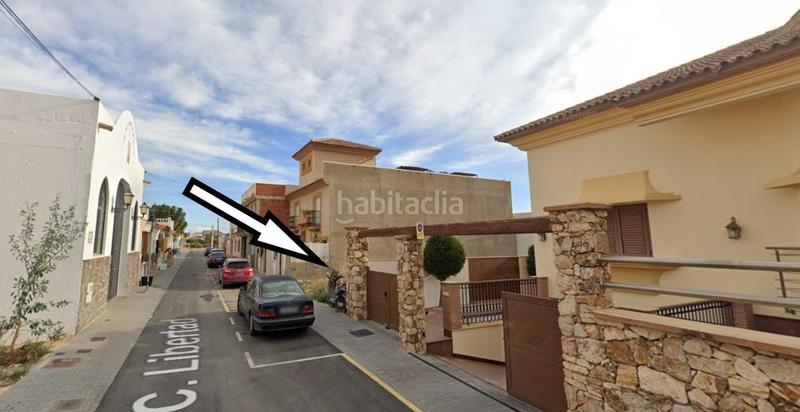 Foto 13f27e1a-ec75-4f89-abb9-0abaceaae907. Terrain résidentiel dans calle baza 10 dans Vera ciudad Vera