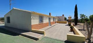 Mas à Urcal. Finca con vivienda en huercal overa