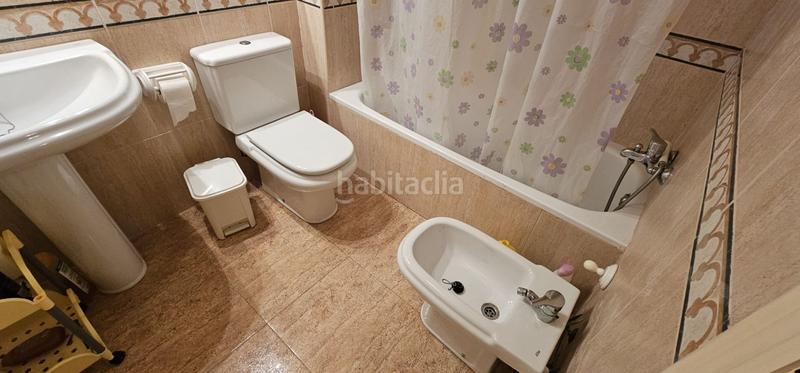 Foto b0e2f6bb-7144-40aa-a19c-90c4ea24ff73. Piso  en puerto de Garrucha Garrucha