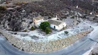 Finca rústica a La huerta 21. Finca con cortijo para reforma en antas