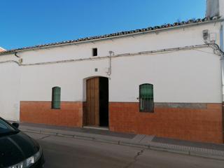 Casa  Calle rey don pedro. Casa amplia