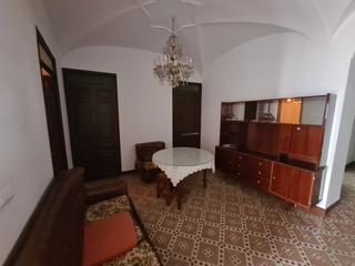 Casa  Calle larga. Casa amplia en casco antiguo