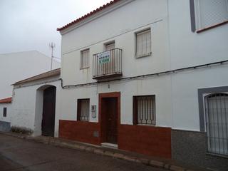 Casa a Valverde de Llerena. Casa amplia en valverde de llerena