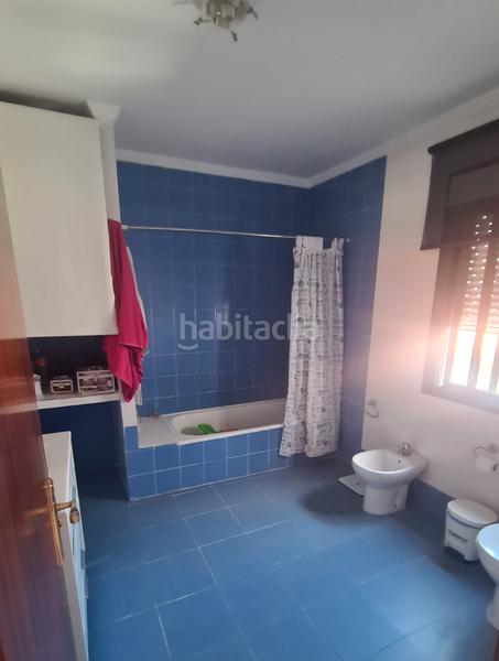 Foto 46f6d6b0-3606-4e4c-b56d-1e3ee943370b. Casa adossada amb aparcament a Azuaga