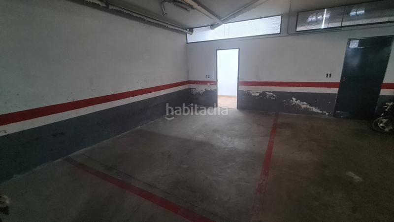 Foto 9d95cb5a-61d7-4a19-bf74-665edd4734fa. Aparcament cotxe a Azuaga