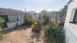 Casa a Azuaga. Casa entera con gran patio en azuaga