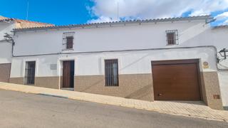 Maison à Maguilla. Casa con cochera en maguilla