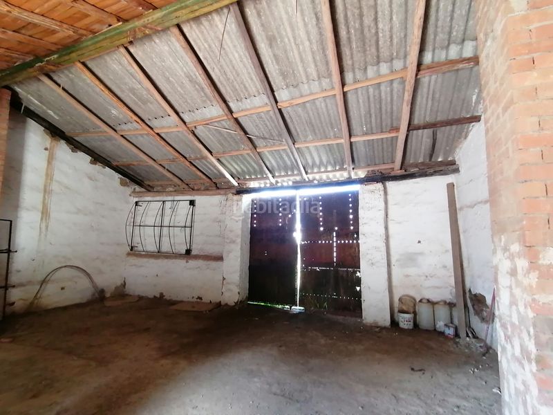 Foto ae4b6465-cdd8-4228-9aaf-ea4c191c7b6b. Aparcament cotxe a Azuaga