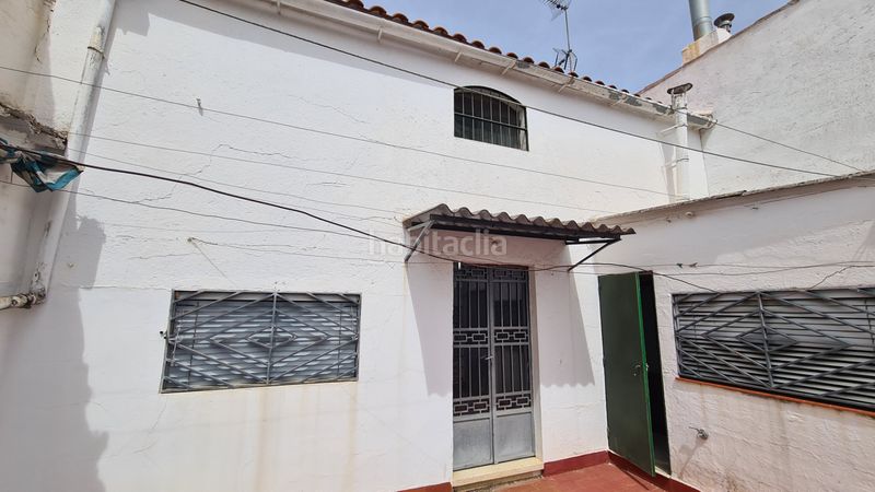 Foto 0dd0c7e8-0d41-4113-bcd0-d535f3dc50f8. Casa gran casa de dos planta en Azuaga