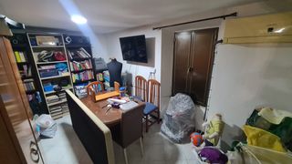 Haus in Azuaga. Media casa bien situada