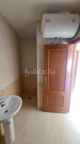 Foto 3d282d4e-dc36-4306-b2c1-d50688b143e1. Casa a Azuaga