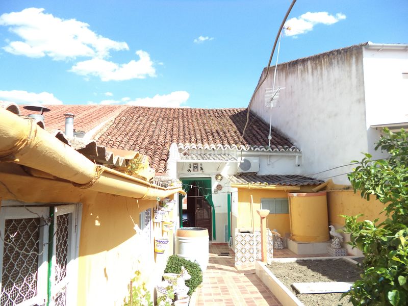 Foto ce5070ea-c286-4328-b32d-a20bffd5fa23. Casa a Azuaga