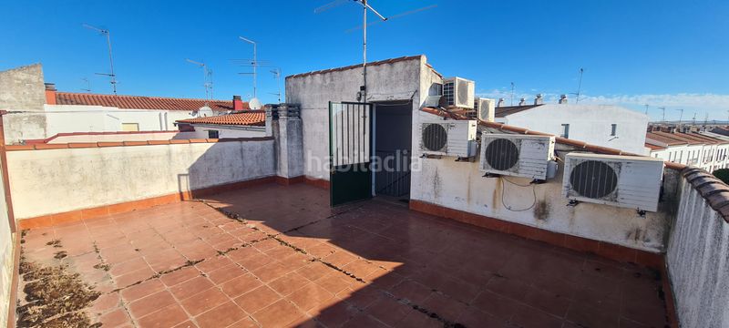 Foto e7191b63-51e5-44c4-80f0-11cdfbc80cbf. Dúplex  céntrico . (ba) en Azuaga