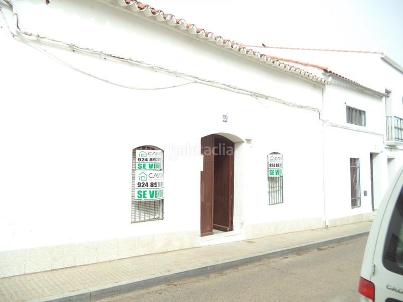 Foto 37292f0f-6f87-42a8-863b-d51e1a03f083. Casa a Azuaga