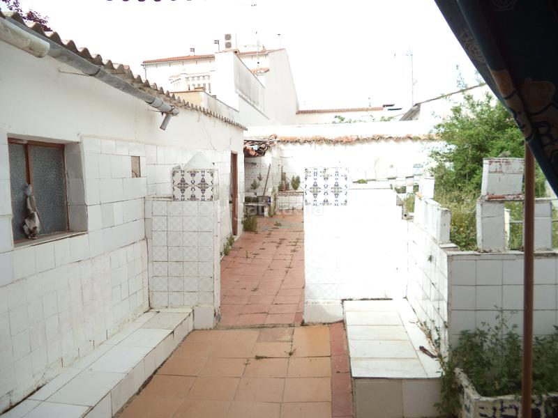 Foto d9c41a72-5fc8-4829-80cc-6a77abe1638c. Casa a Azuaga