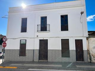 Casa a Calle teniente coronel prieto molina 1. Casa en esquina