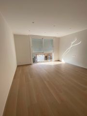 Miete Etagenwohnung  Carrer francesc layret