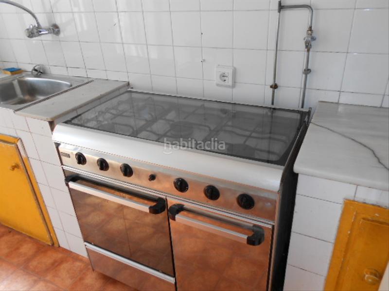 Foto f7eb874d-e5e6-4447-a735-fe3f84574a25. Piso en rúa de picaños 59 en Castiñeiriño - Cruceiro de Sar Santiago de Compostela