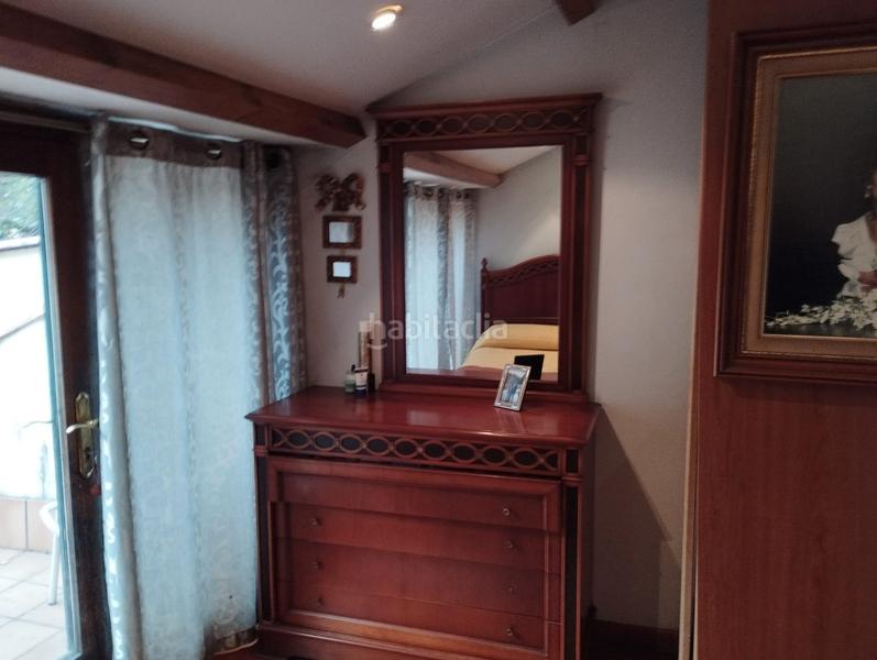 Foto 251ddbef-a298-4f66-bb9b-fbef4b92d8c4. Semi detached house with fireplace heating in Campus Norte - San Caetano Santiago de Compostela