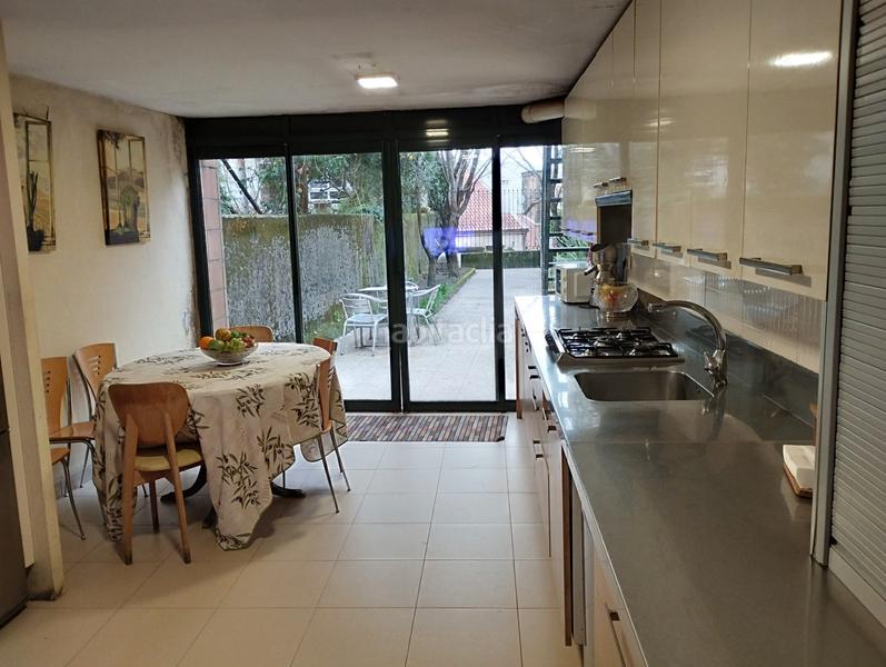 Foto 9e7dfe54-3450-4939-be78-cac0e490c423. Semi detached house with fireplace heating in Campus Norte - San Caetano Santiago de Compostela