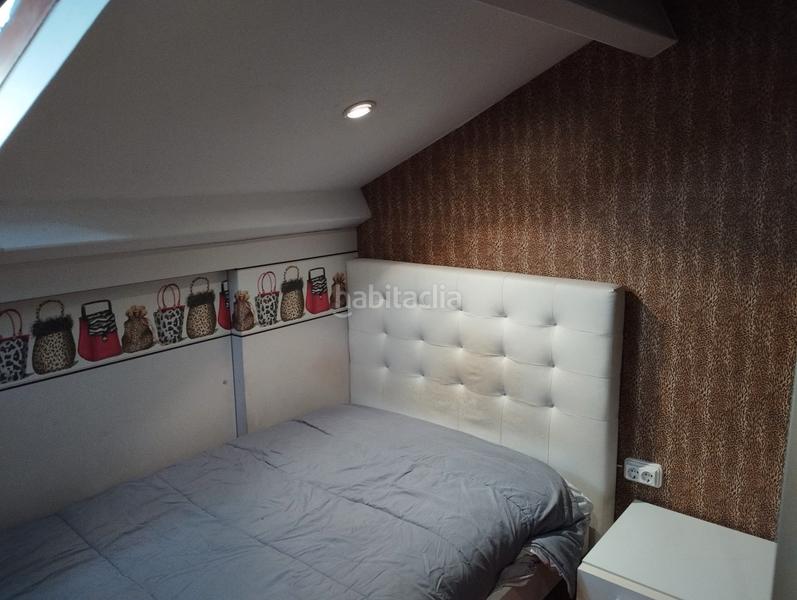 Foto baa4bf7e-a186-48be-8eff-f0beabb9588a. Semi detached house with fireplace heating in Campus Norte - San Caetano Santiago de Compostela