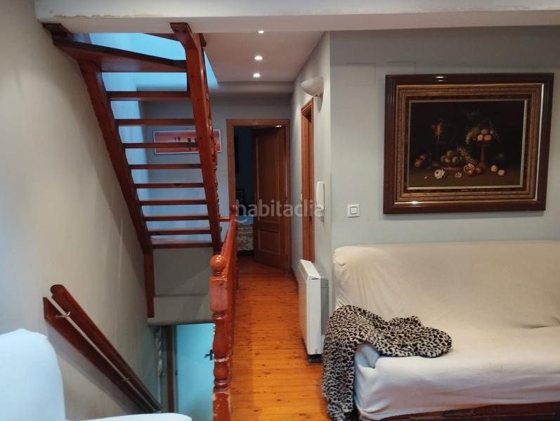 Foto d72fed8c-974a-4f65-97ce-ba3ea4d0e3d2. Semi detached house with fireplace heating in Campus Norte - San Caetano Santiago de Compostela