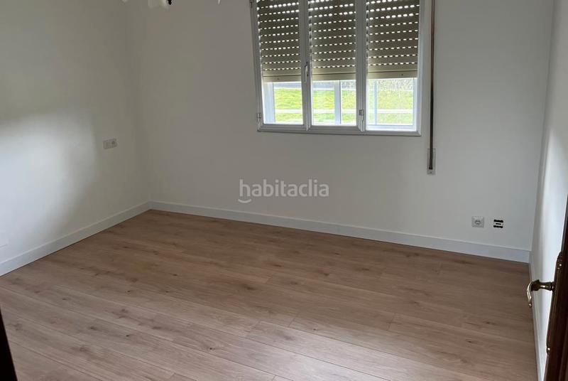 Foto e4874d80-b015-47ea-98d8-a0c38fe152f7. Chalet con parcheggio in área de Ames Ames