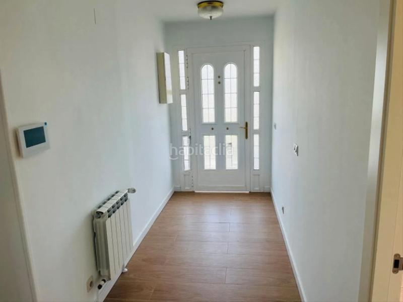 Foto eafef635-9ab0-4e4b-a098-4e34c6864693. Xalet amb aparcament a área de Ames Ames