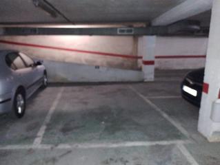 Aparcament cotxe a Rúa da espiñeira 4