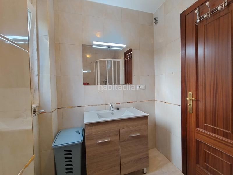 Foto 0cf0066d-5cd9-4426-9403-5ffa96145e09. Lloguer pis a rúa dos basquiños 36 a Campus Norte - San Caetano Santiago de Compostela