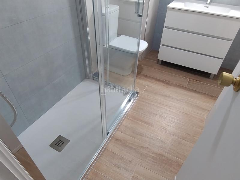 Foto 28c3e538-9015-497d-9d72-3ba7d5695c49. Location appartement dans rúa de alfredo brañas 10 dans Santiago de Compostela