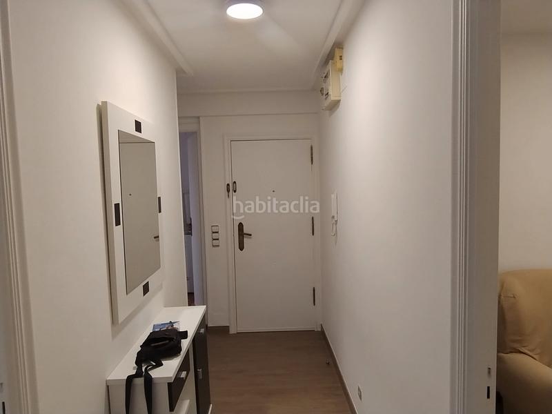 Foto 152fee2f-b5eb-47cb-8f30-57a1a9208ba5. Rent flat in rúa de alfredo brañas 10 in Ensanche - Sar Santiago de Compostela