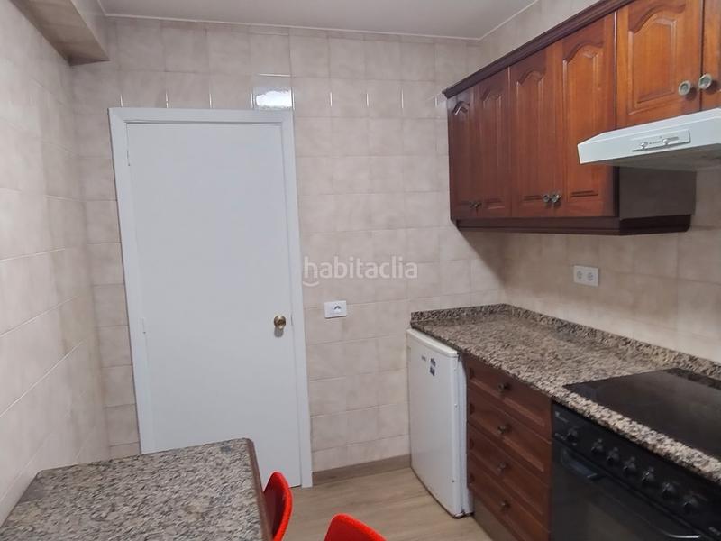Foto eca9813e-6d54-4451-9d1b-b2d3684949b1. Rent flat in rúa de alfredo brañas 10 in Ensanche - Sar Santiago de Compostela