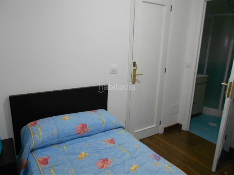 Foto 3d8ead43-0dcc-4a3f-8364-807138b40942. Rent flat in avenida de romero donallo 22 in Ensanche - Sar Santiago de Compostela