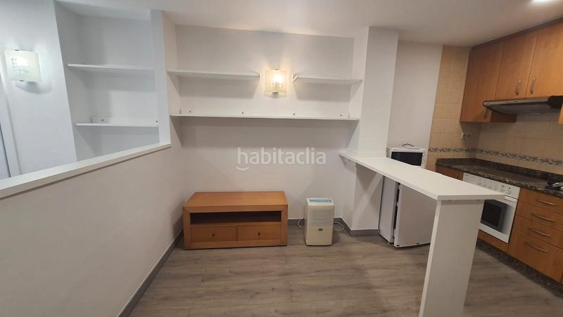 Foto 0cb5f694-f24a-46bf-8cbe-3243c8f12b00. Alquiler piso en costa nova de abaixo 8 en Campus Norte - San Caetano Santiago de Compostela