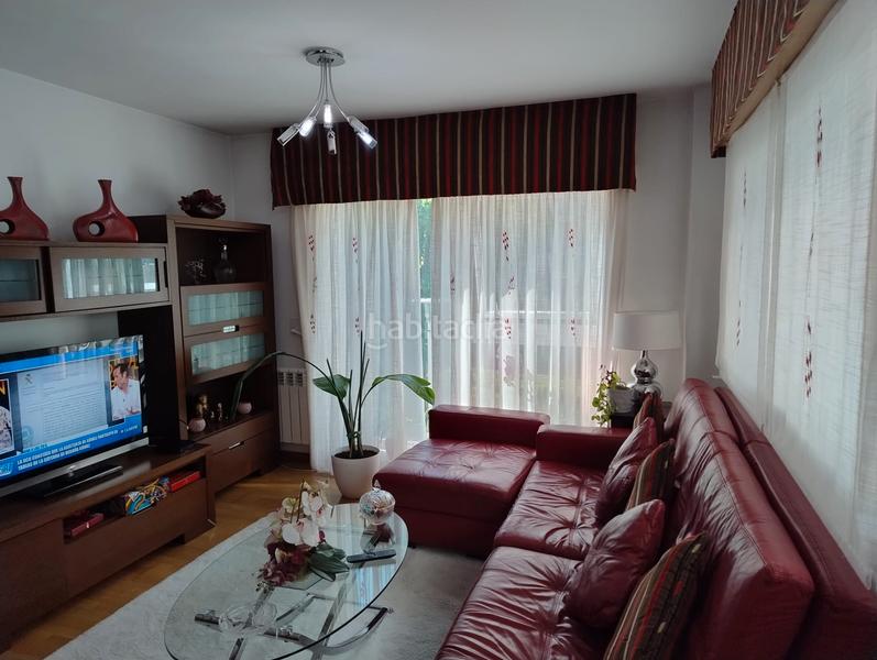 Foto ed782583-8b0a-47ba-a9aa-8cd2976624ae. Location appartement dans rúa de feliciano barrera fernández 13 dans Santiago de Compostela