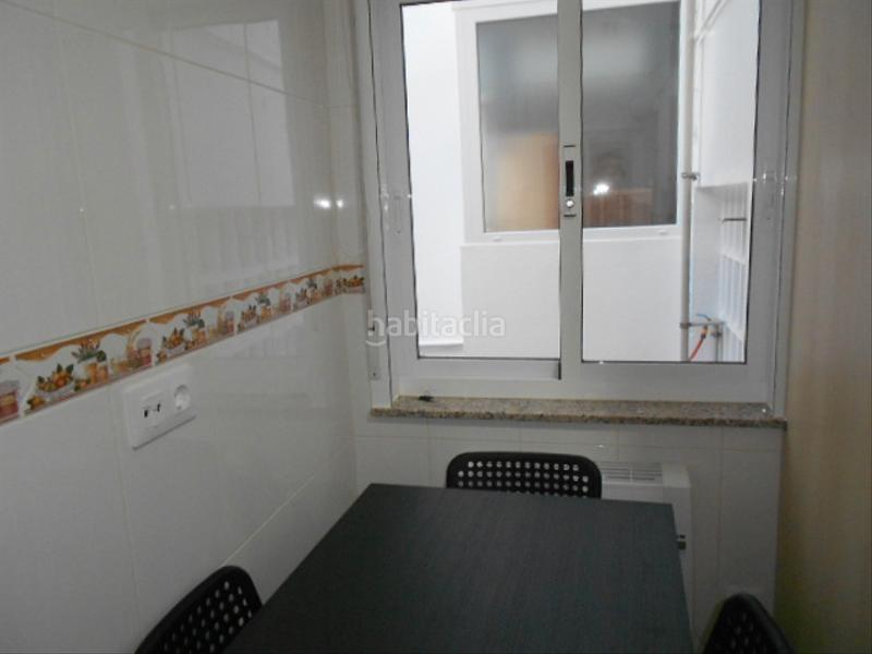 Foto 52e58c57-7061-4186-a54e-a6f063eb9377. Affitto appartamento in avenida de romero donallo 22 in Santiago de Compostela