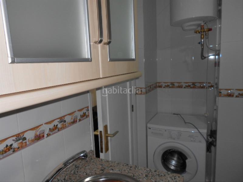 Foto 18bc103c-43cb-4838-9a9d-c8f8a762dd1f. Location appartement dans avenida de romero donallo 22 dans Santiago de Compostela
