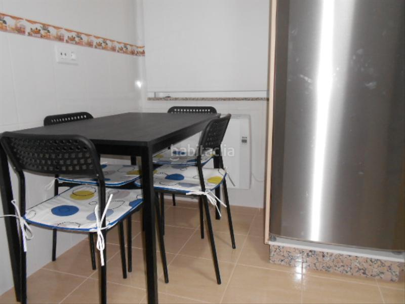 Foto 1e689d5f-711e-47f2-8acf-05961d3fbbae. Location appartement dans avenida de romero donallo 22 dans Santiago de Compostela