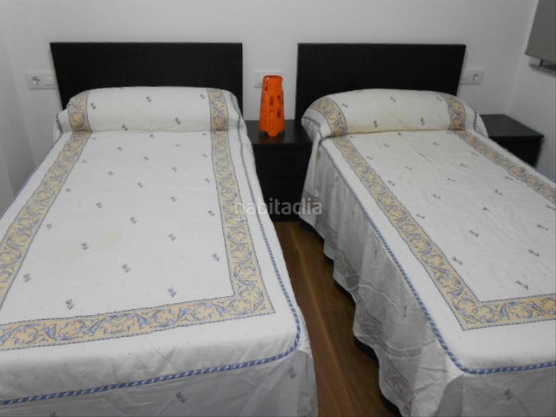 Foto 3bb78bab-f0f8-474f-aa81-7513a526b741. Location appartement dans avenida de romero donallo 22 dans Santiago de Compostela