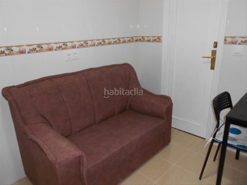 Foto 1b418338-33c8-4d07-b3b7-abe8b8fbb145. Rent flat in avenida de romero donallo 22 in Ensanche - Sar Santiago de Compostela