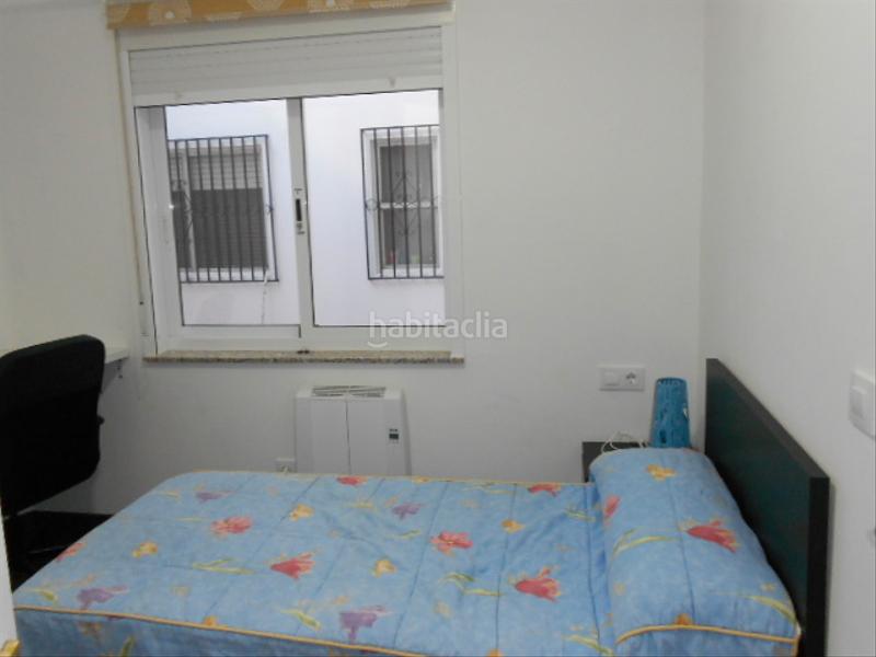 Foto 20b1333f-e612-4ba0-a065-4ca45a4db640. Rent flat in avenida de romero donallo 22 in Ensanche - Sar Santiago de Compostela