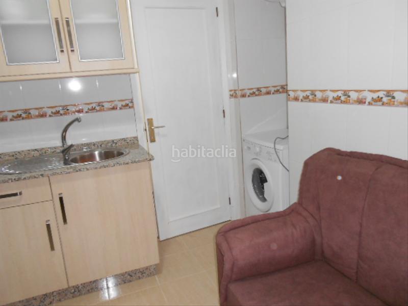 Foto 2765d972-3f48-4c76-ab25-5e50cc630ddb. Rent flat in avenida de romero donallo 22 in Ensanche - Sar Santiago de Compostela