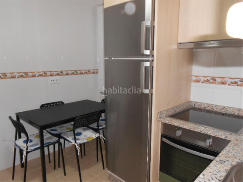 Foto 5e477536-72fd-4cb5-8caf-ce1bf5d660aa. Rent flat in avenida de romero donallo 22 in Ensanche - Sar Santiago de Compostela