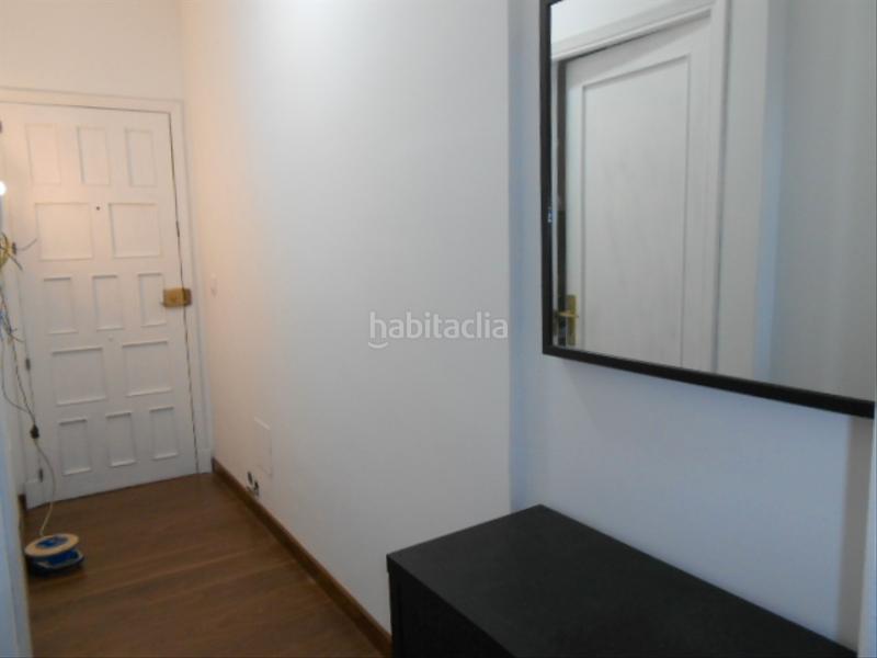 Foto 8bf425c8-2c04-4d92-a241-379a72a36b4a. Rent flat in avenida de romero donallo 22 in Ensanche - Sar Santiago de Compostela